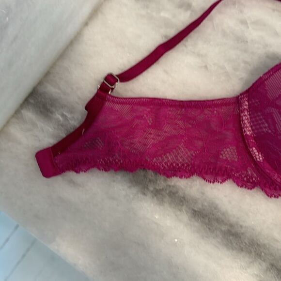 VICTORIA'S SECRET Biofit 34B pink lace bra - Picture 6 of 9
